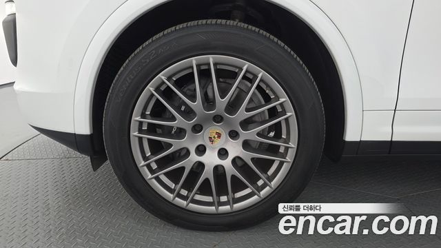 Porsche Cayenne 2017 — photo 5