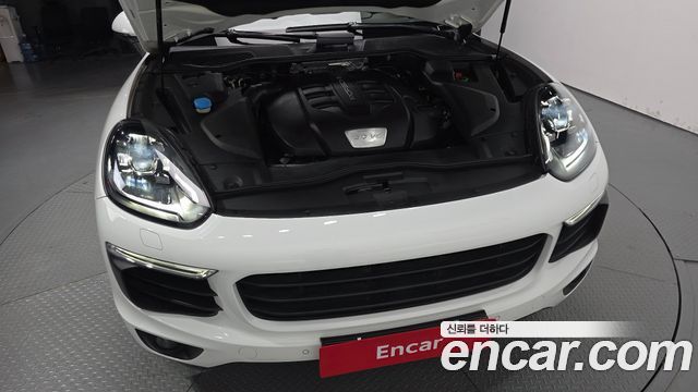 Porsche Cayenne 2017 — photo 6