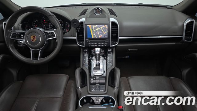 Porsche Cayenne 2017 — photo 7