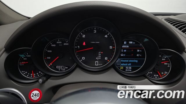 Porsche Cayenne 2017 — photo 8