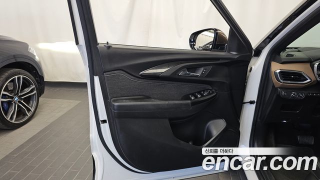 Chevrolet Korea Trailblazer 2022 — photo 14