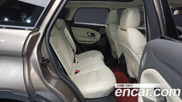 Land Rover Range Rover Evoque 2016 — photo 12