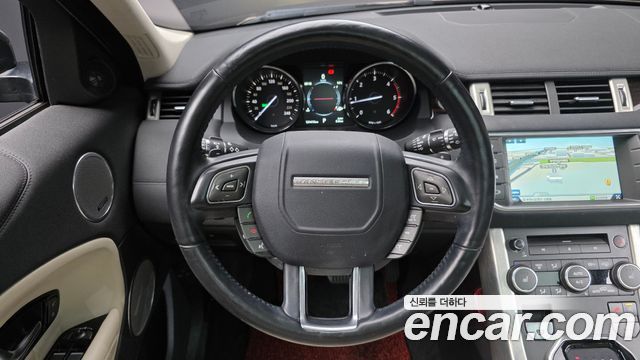 Land Rover Range Rover Evoque 2016 — photo 13