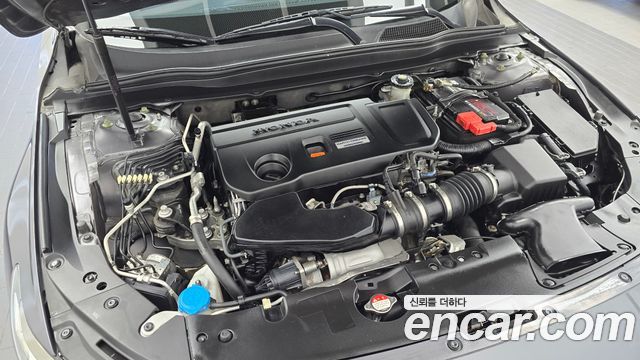 Honda Accord 2018 — photo 6