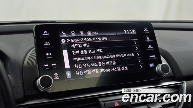 Honda Accord 2018 — photo 16