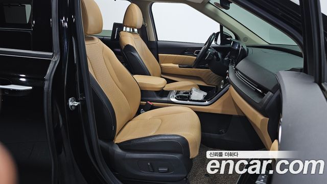 Kia Canival 2021 — photo 13