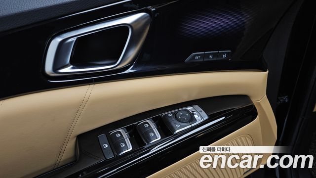 Kia Canival 2021 — photo 22