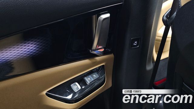 Kia Canival 2021 — photo 24