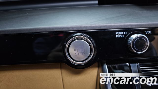 Kia Canival 2021 — photo 29