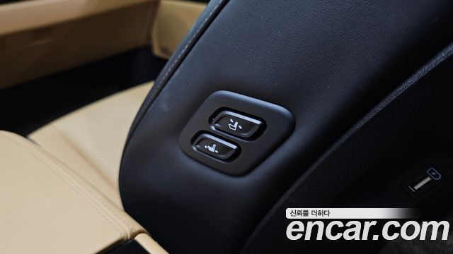 Kia Canival 2021 — photo 32