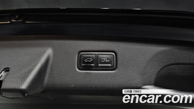 Kia Canival 2021 — photo 33