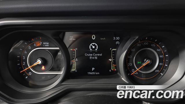 Jeep Wrangler 2025 — photo 11