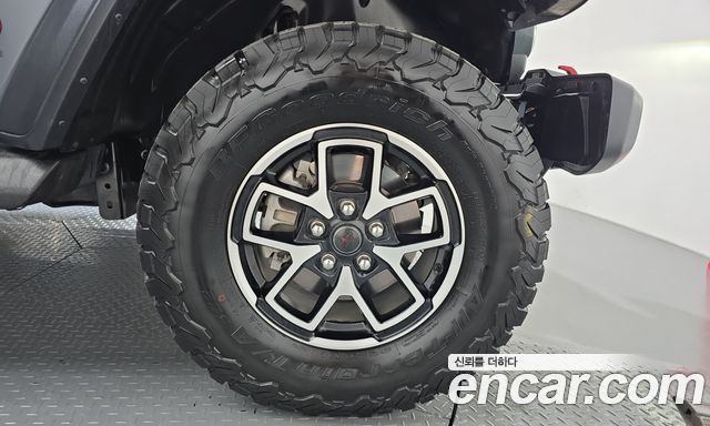 Jeep Wrangler 2025 — photo 7