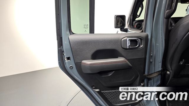 Jeep Wrangler 2025 — photo 15
