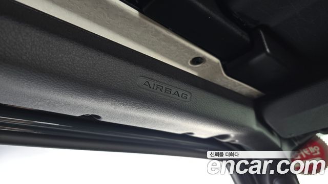 Jeep Wrangler 2025 — photo 30