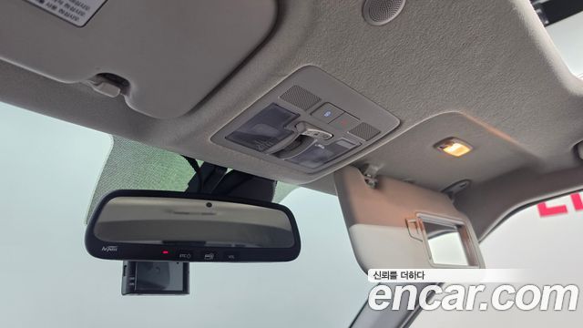 Hyundai Venue 2020 — photo 25