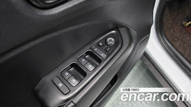 Hyundai Venue 2020 — photo 28
