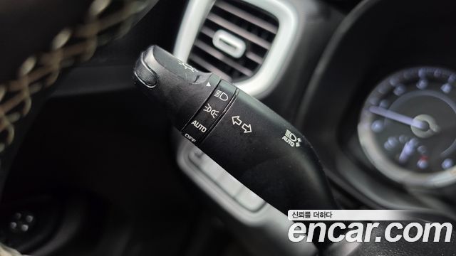 Hyundai Venue 2020 — photo 30