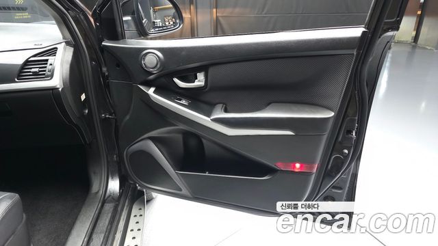KG Mobility KORANDO 2017 — photo 14