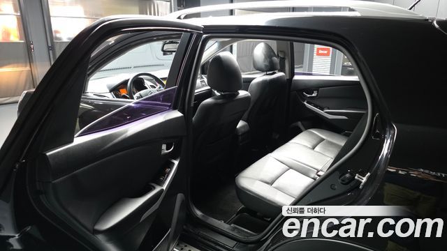 KG Mobility KORANDO 2017 — photo 16