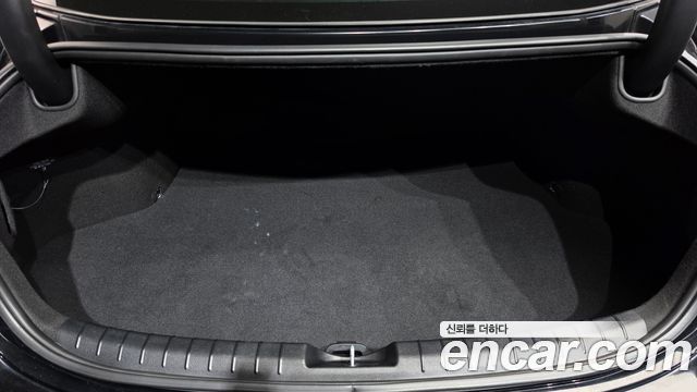 Hyundai Grandeur 2018 — photo 24