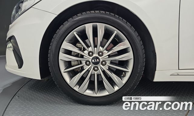 Kia K5 2019 — photo 5
