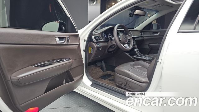 Kia K5 2019 — photo 13