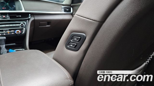 Kia K5 2019 — photo 24