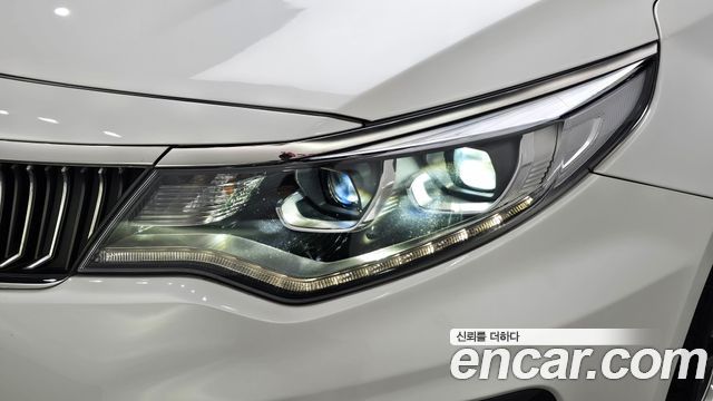 Kia K5 2019 — photo 8