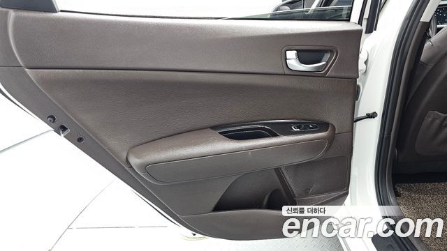 Kia K5 2019 — photo 15