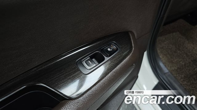 Kia K5 2019 — photo 28