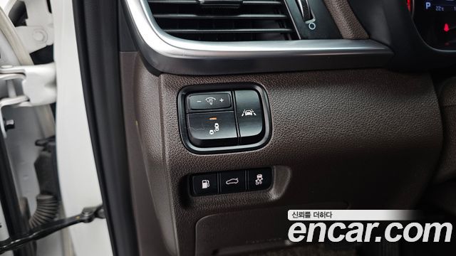 Kia K5 2019 — photo 29
