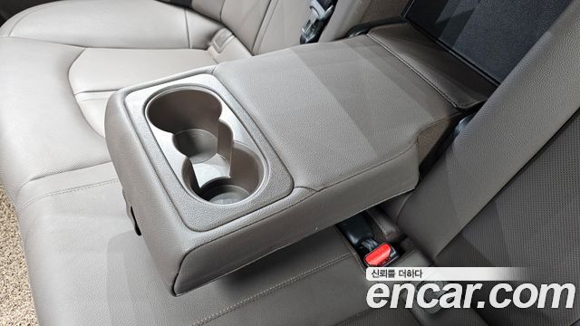 Kia K5 2019 — photo 32