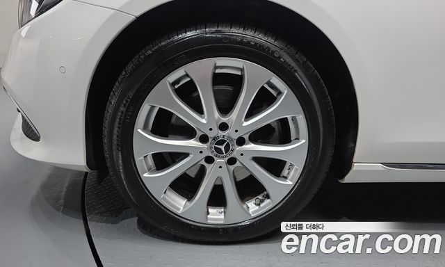 Mercedes-Benz E-Class 2020 — photo 5