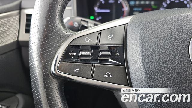 KG Mobility Rexton 2018 — photo 22