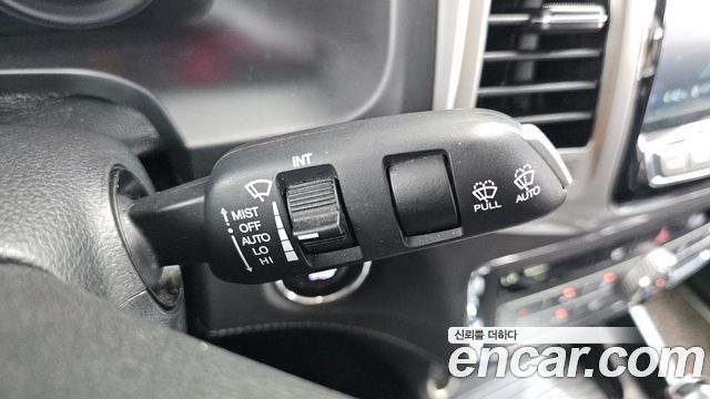 KG Mobility Rexton 2018 — photo 26