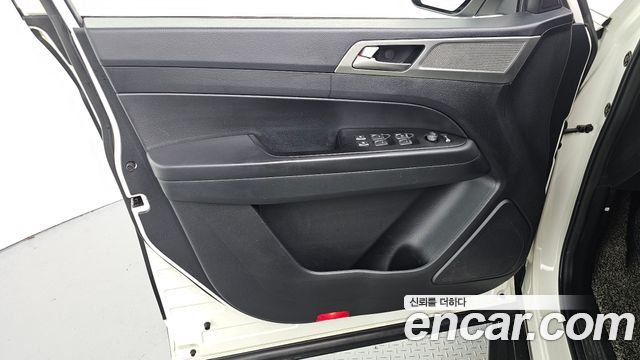 KG Mobility Rexton 2018 — photo 14