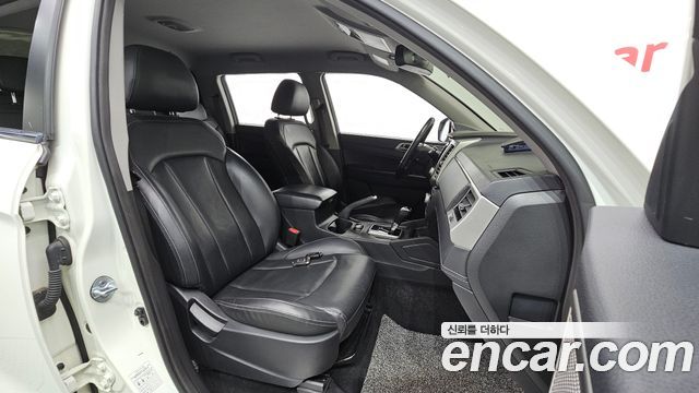 KG Mobility Rexton 2018 — photo 16