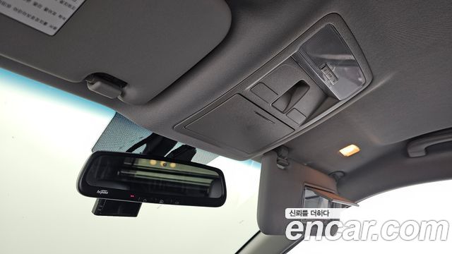 KG Mobility Rexton 2018 — photo 27