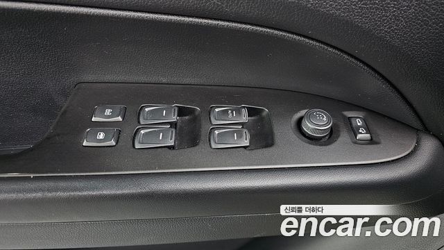 KG Mobility Rexton 2018 — photo 28