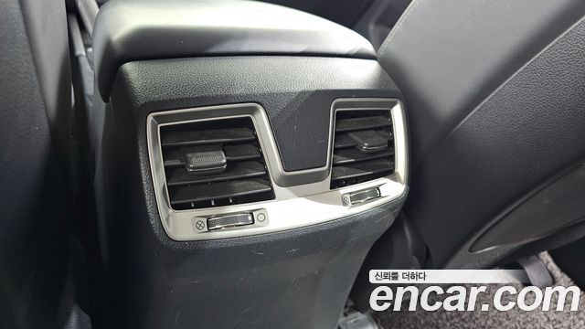 KG Mobility Rexton 2018 — photo 30