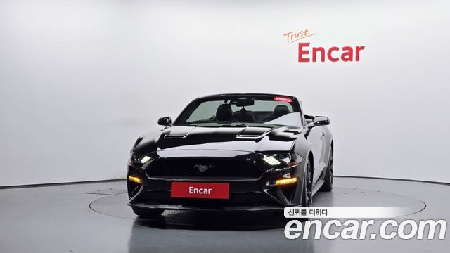 Ford Mustang 2022 — photo 3