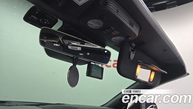 Ford Mustang 2022 — photo 26