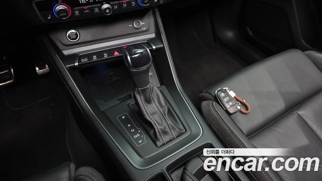 Audi Q3 2022 — photo 12