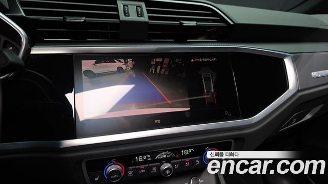 Audi Q3 2022 — photo 22