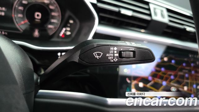 Audi Q3 2022 — photo 29