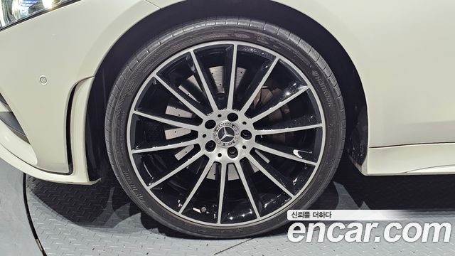 Mercedes-Benz CLS-Class 2019 — photo 5