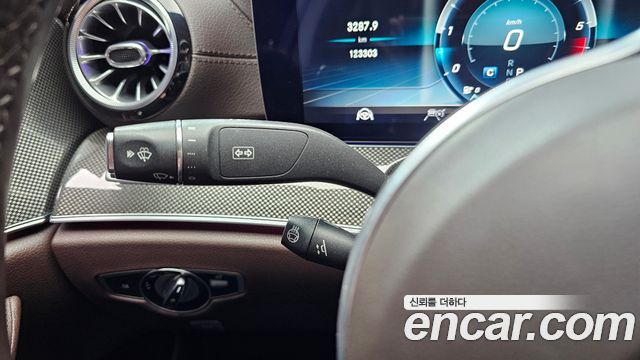Mercedes-Benz CLS-Class 2019 — photo 25