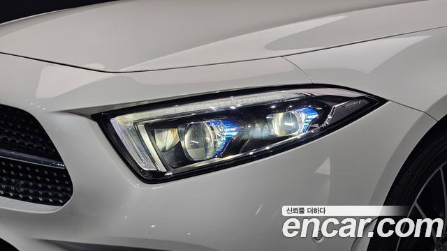 Mercedes-Benz CLS-Class 2019 — photo 8