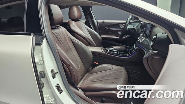 Mercedes-Benz CLS-Class 2019 — photo 16